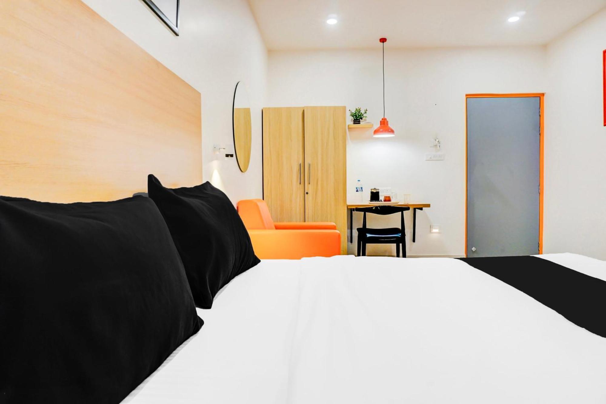 Hotel Townhouse Hadapsar Formerly Savali 3*